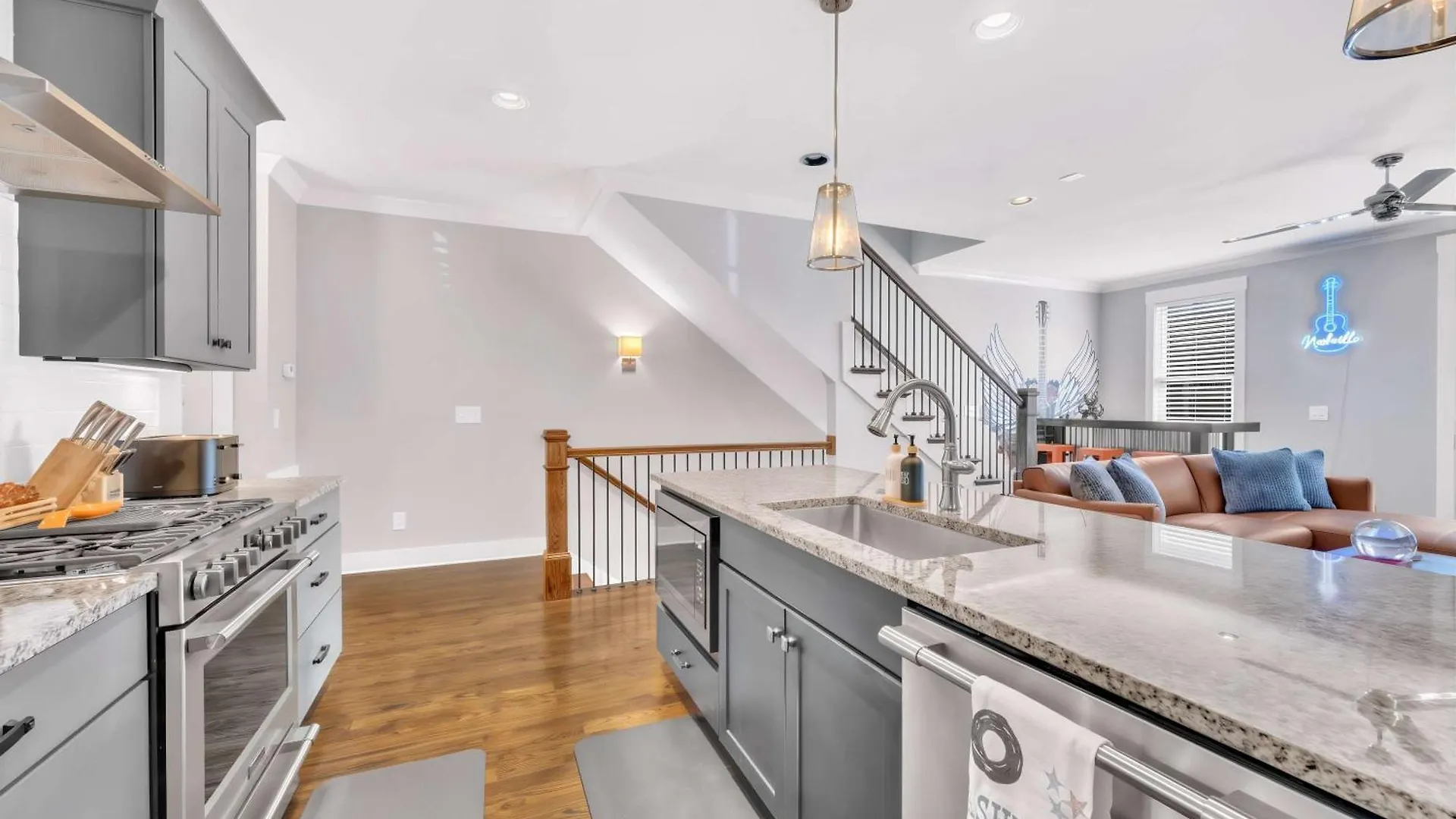 Close To Dt Game Garage Bar Large Living Room Nashville Holiday home